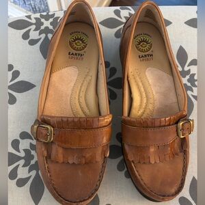 Earth Spirit Women’s Tan Leather Loafers
